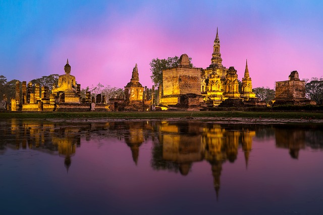 reflection lagoon phra nakhon si ayutthaya