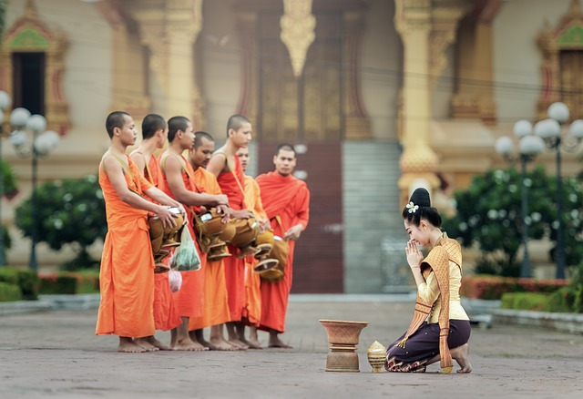 prayer monks praying