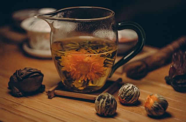 aromatic tea cup